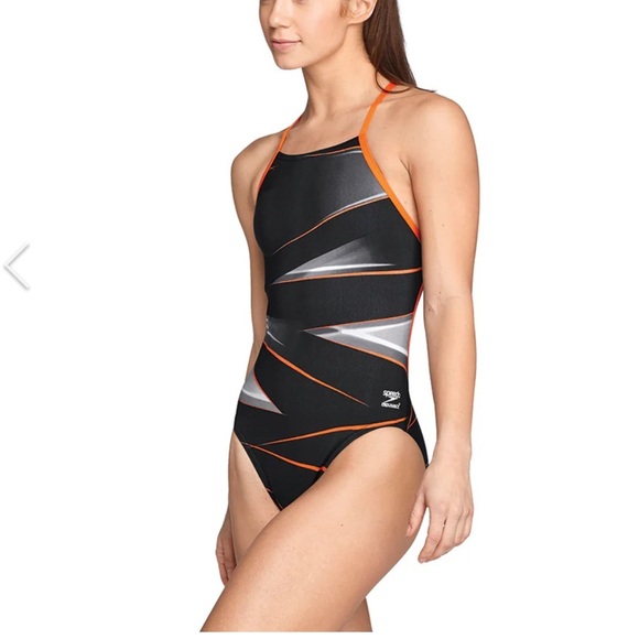 NWT SPEEDO INFINITE PULSE CROSSBACK - Picture 1 of 9
